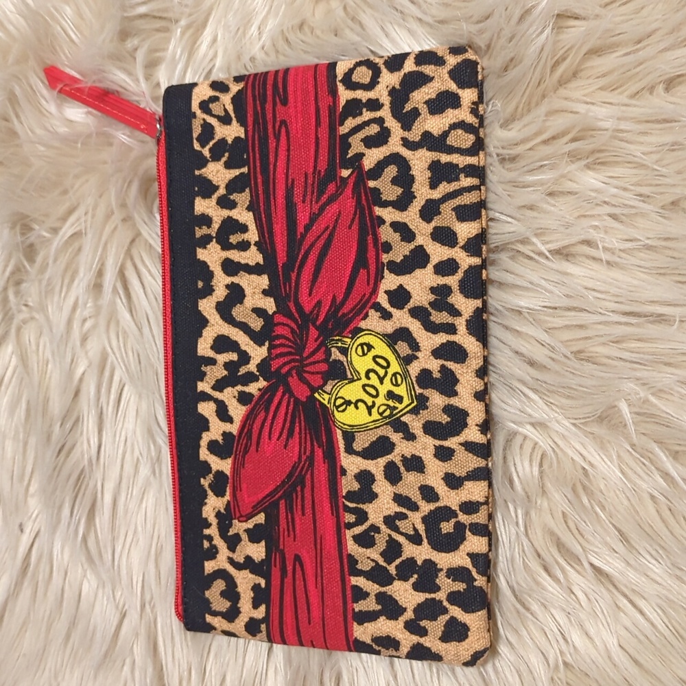 Brighton 2020 Red Heart Leopard  Print Canvas Clutch Pouch Cosmetic Zip Top Bag - Picture 2 of 5